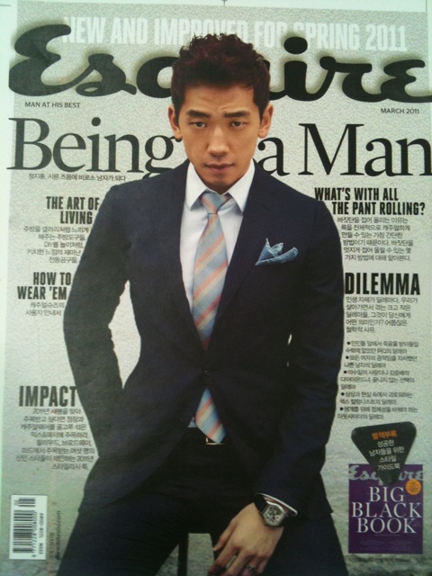 [16·02·2011]Rain en Esquire Magazine de Marzo (Korea). Ma
